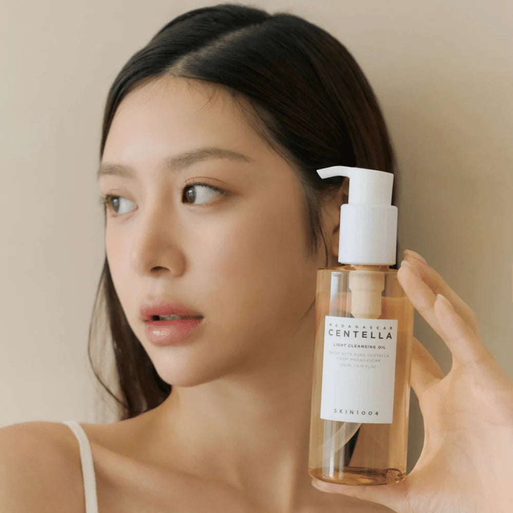 SKIN1004 Madagascar Centella Light Cleansing Oil